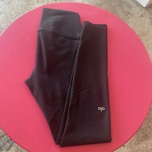 Gently used Alo Yoga leggings